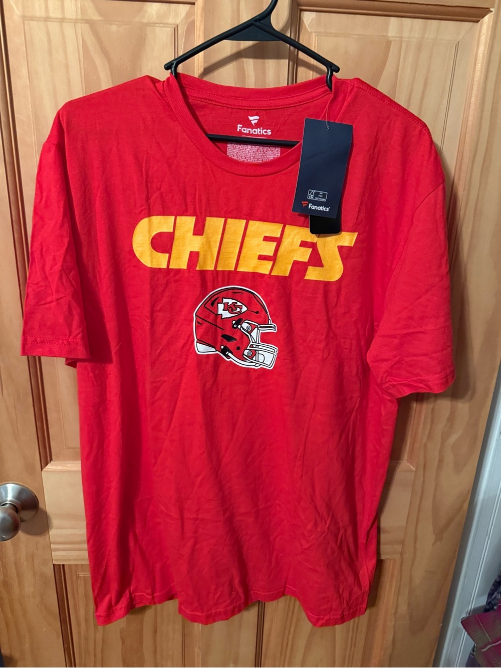 New With Tags, Men’s Size Large Kansas City Chiefs Harrison Butker Jersey T-Shir